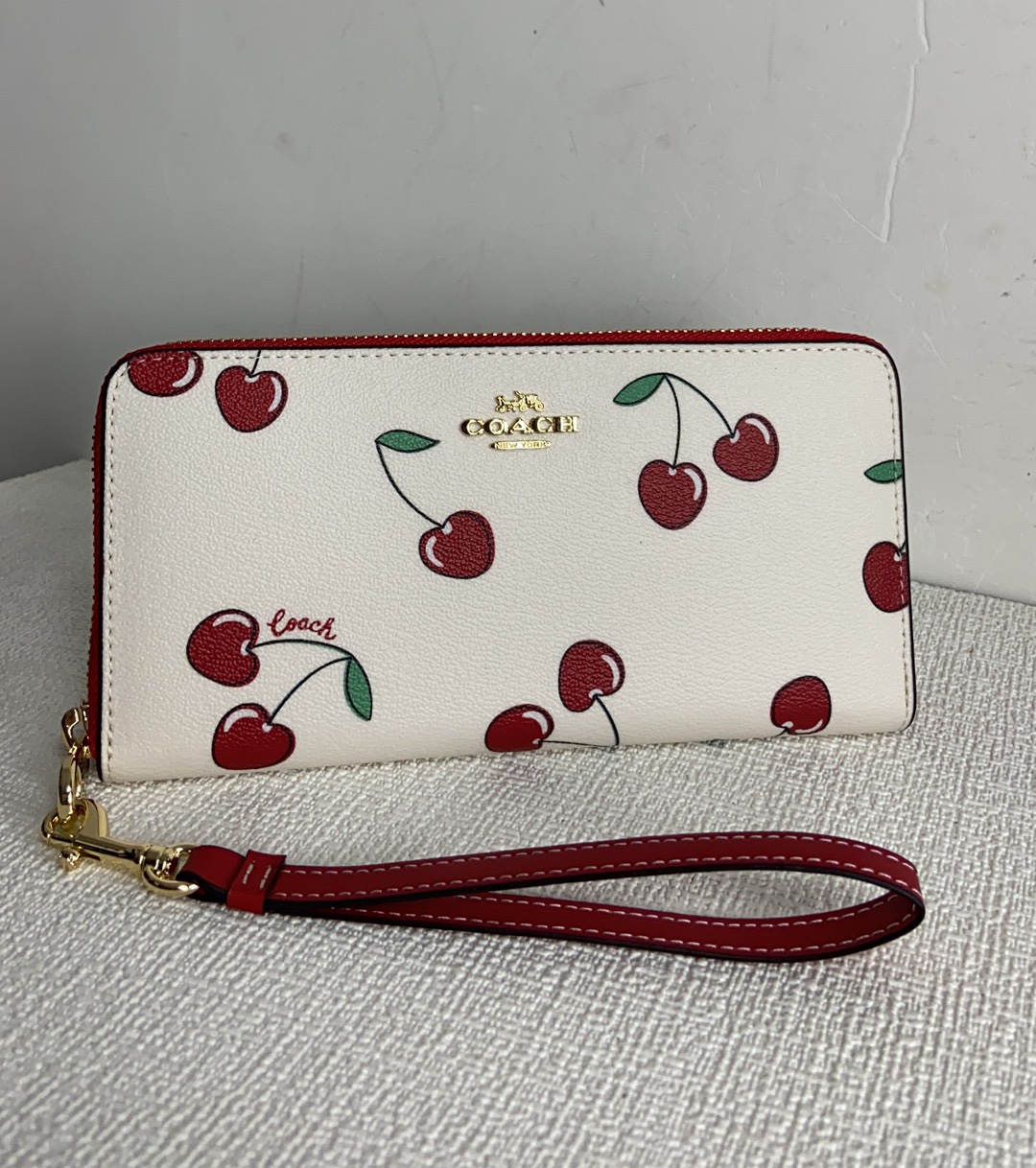 Coach ～coachCF406 新款限量款樱桃印花court钱包