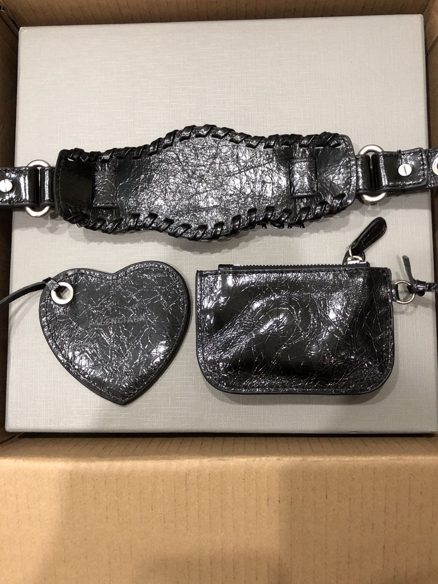Balenciaga Balenciag Le Cagole半月牙腋下包饺子包