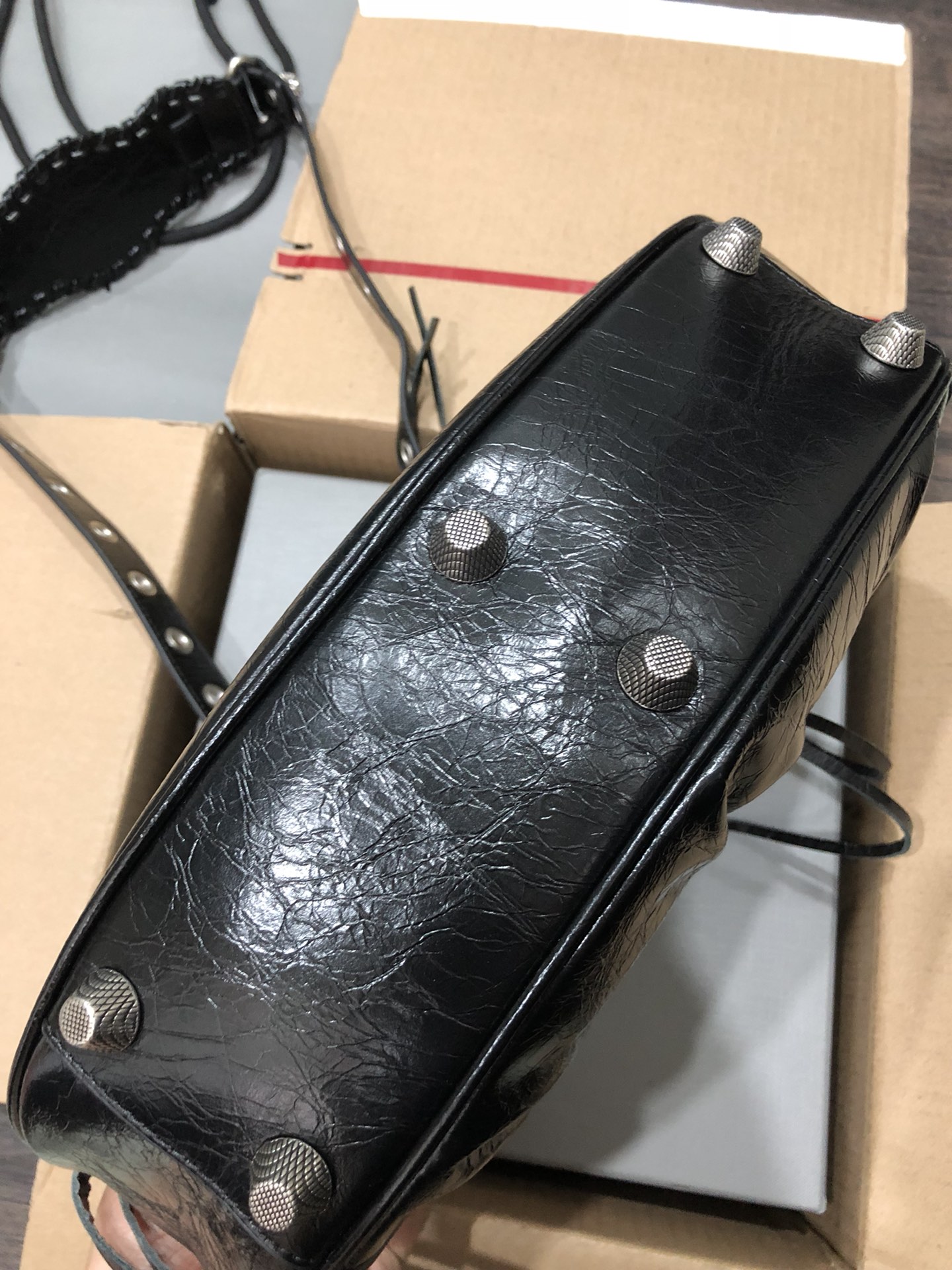 Balenciaga Balenciag Le Cagole半月牙腋下包饺子包