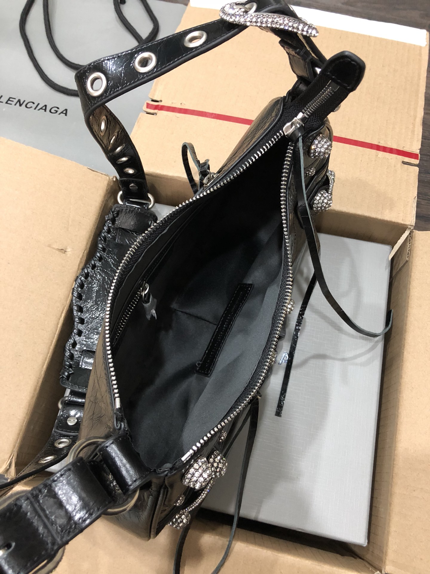 Balenciaga Balenciag Le Cagole半月牙腋下包饺子包