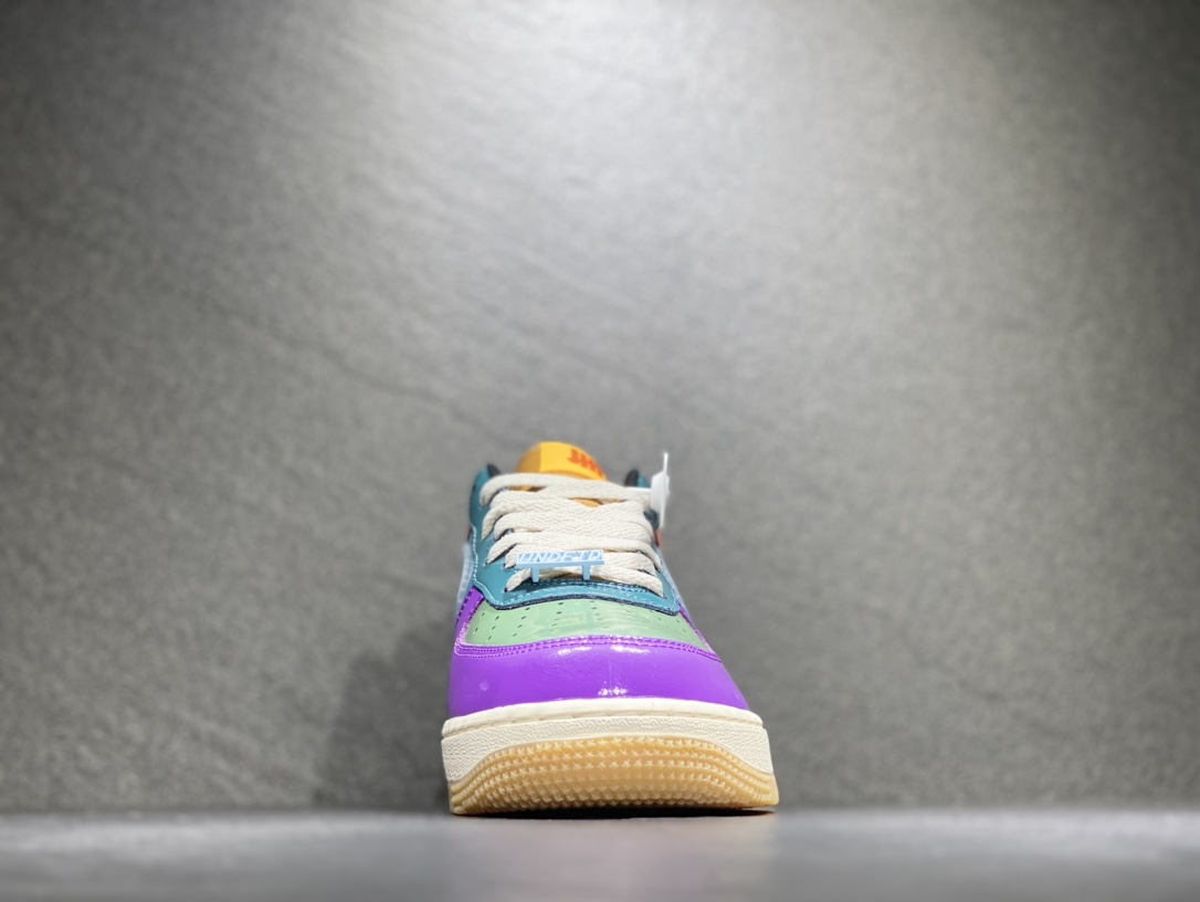 240 Nike Air Force 1 空军一号运动板鞋  DV5255-500