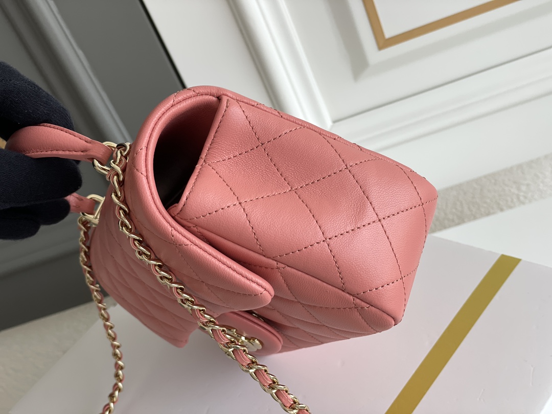 🌼现货 白金版▪️正品级 包装如图全新到货‼️𝗖𝗵𝗮𝗻𝗲𝗹 ｜新色𝗠𝗶𝗻𝗶口盖𝗖𝗙手腕包专柜售价𝟛𝟠𝟟𝟙