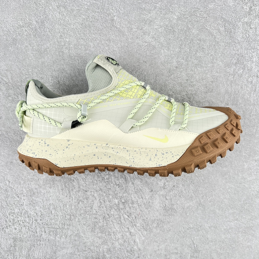 NK ACG Mountain Fly Low GTX SE zapatilla de senderismo y montaña DD2861-001. El empeine utiliza material GORE-TEX, lige…