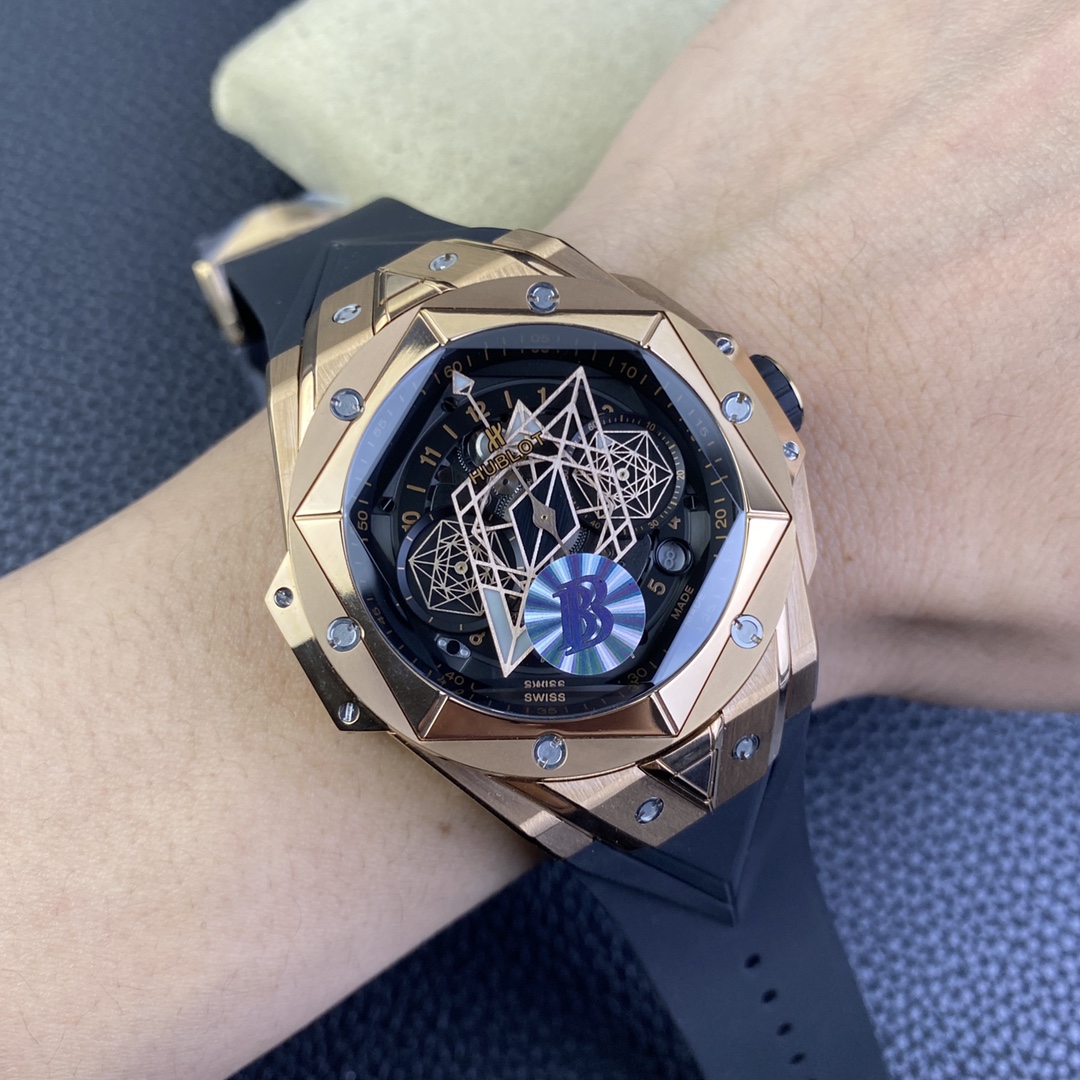 [HUBLOT Watches]Appears alternating hexagons, diamonds and triangles Create a