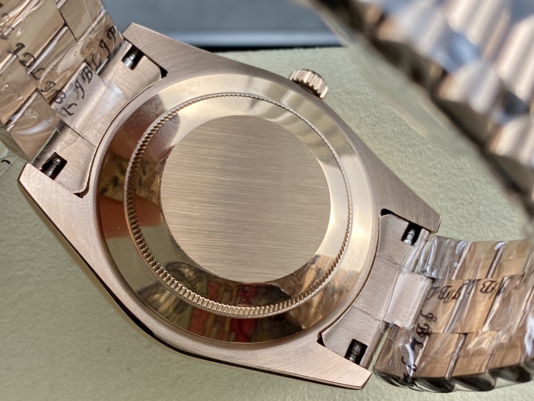 SK厂 劳力士Rolex 双历 星期日志型シリーズ 40mmの高品質腕時計