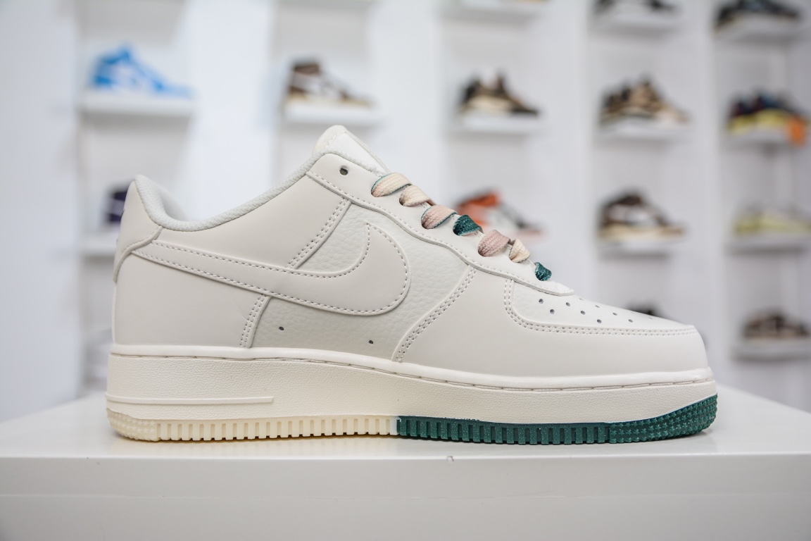 260 Air Force 1 '07 Low 密尔沃基雄鹿队MU0222-034