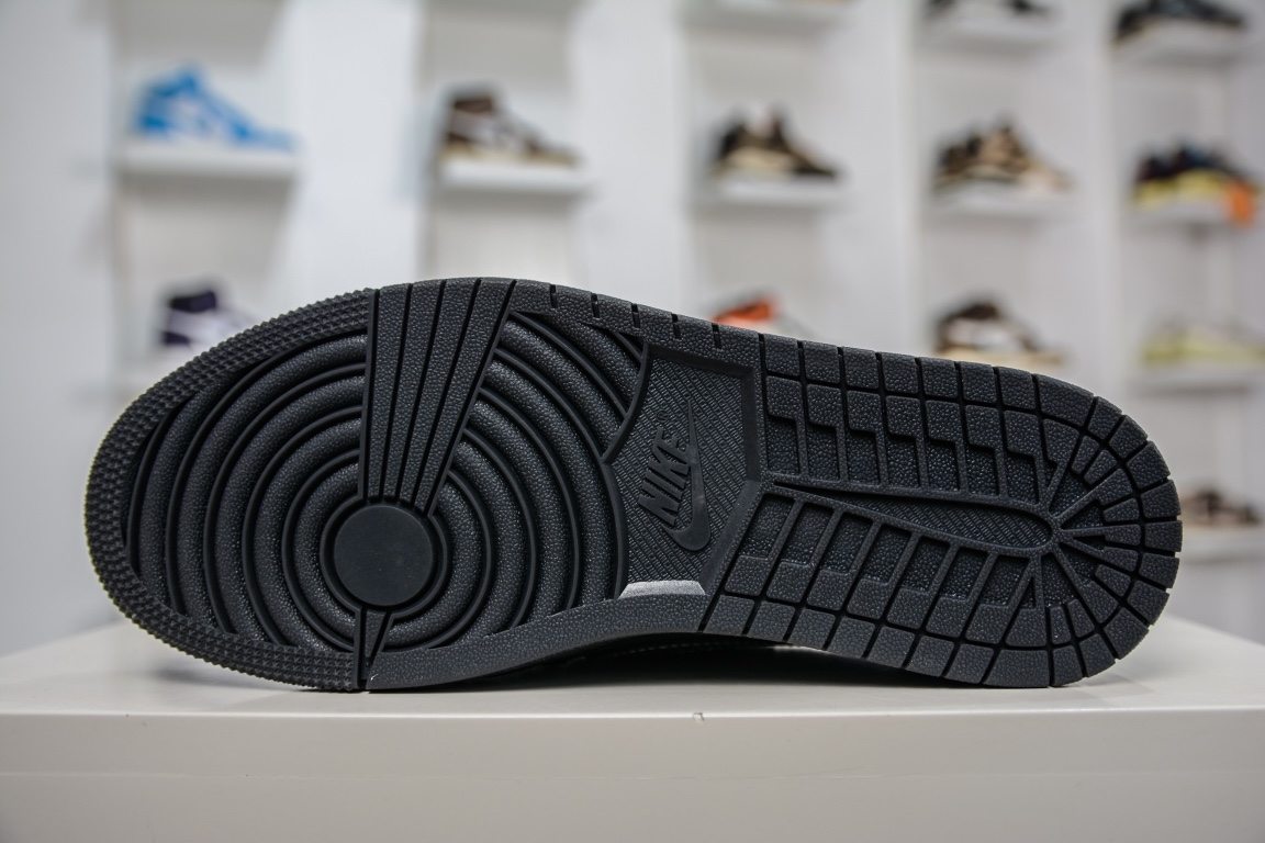 260 顶级性价比原装Travis Scott x Air Jordan 1 Low OG “Black Phantom” 低帮 DM7866-001