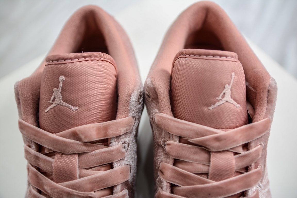 220 纯原版 Nike Air Jordan 1 Low AJ1 ”pink velvet” 粉丝绒 DQ8396-600