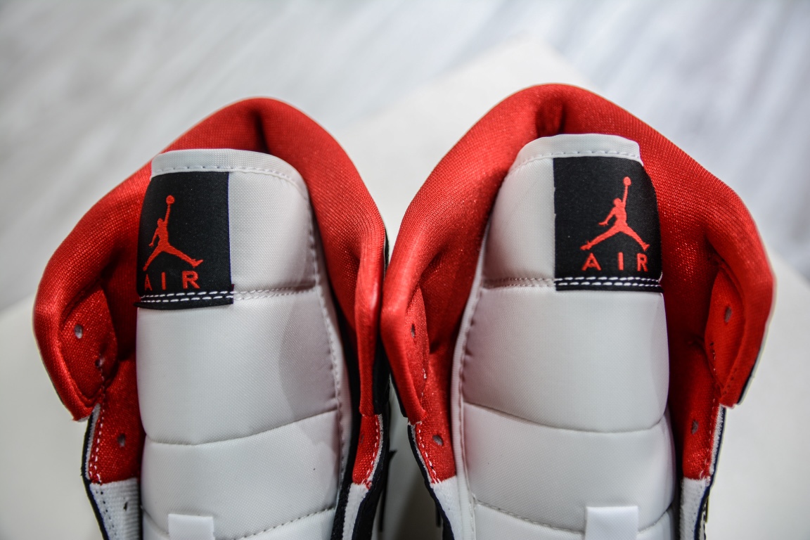 260 纯原Air Jordan 1 Mid AJ1 乔1 黑白红 乔丹中帮篮球鞋系列 BQ6472-061