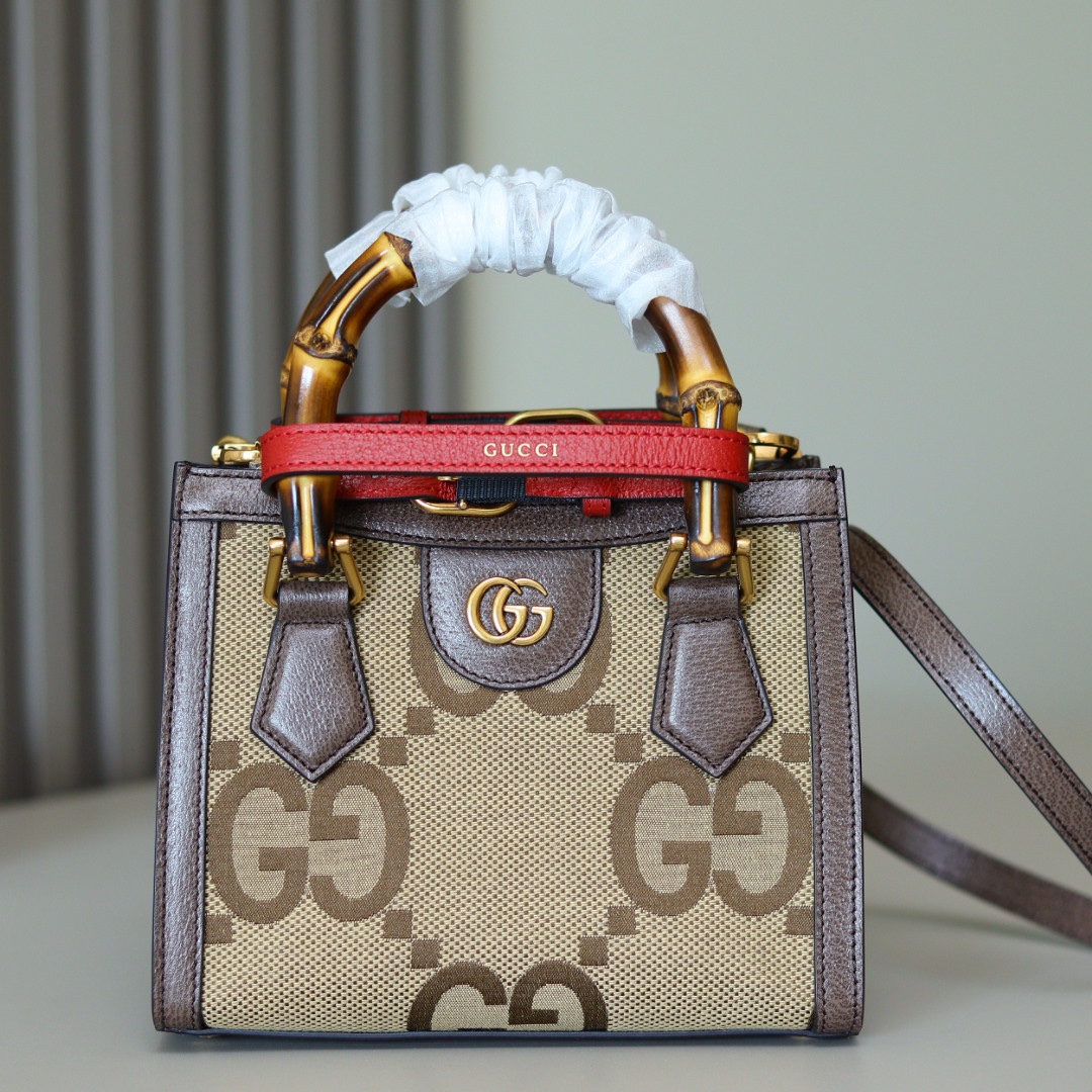 P530 Bolso de mano pequeño de bambú de cuero original. La colección Gucci Aria-时尚咏叹调 reinterpreta elementos clásicos co…