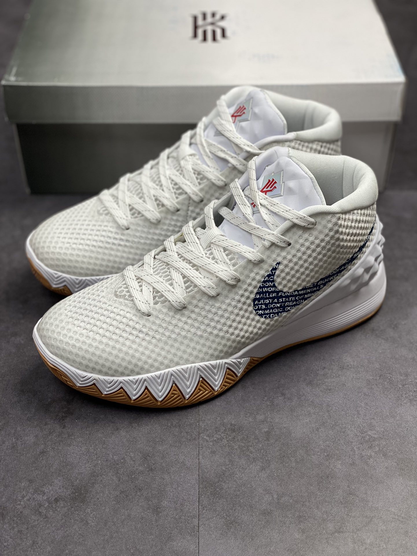 320 Nike Kyrie Low 1 EP 欧文1代 纯原级版本 584170-001