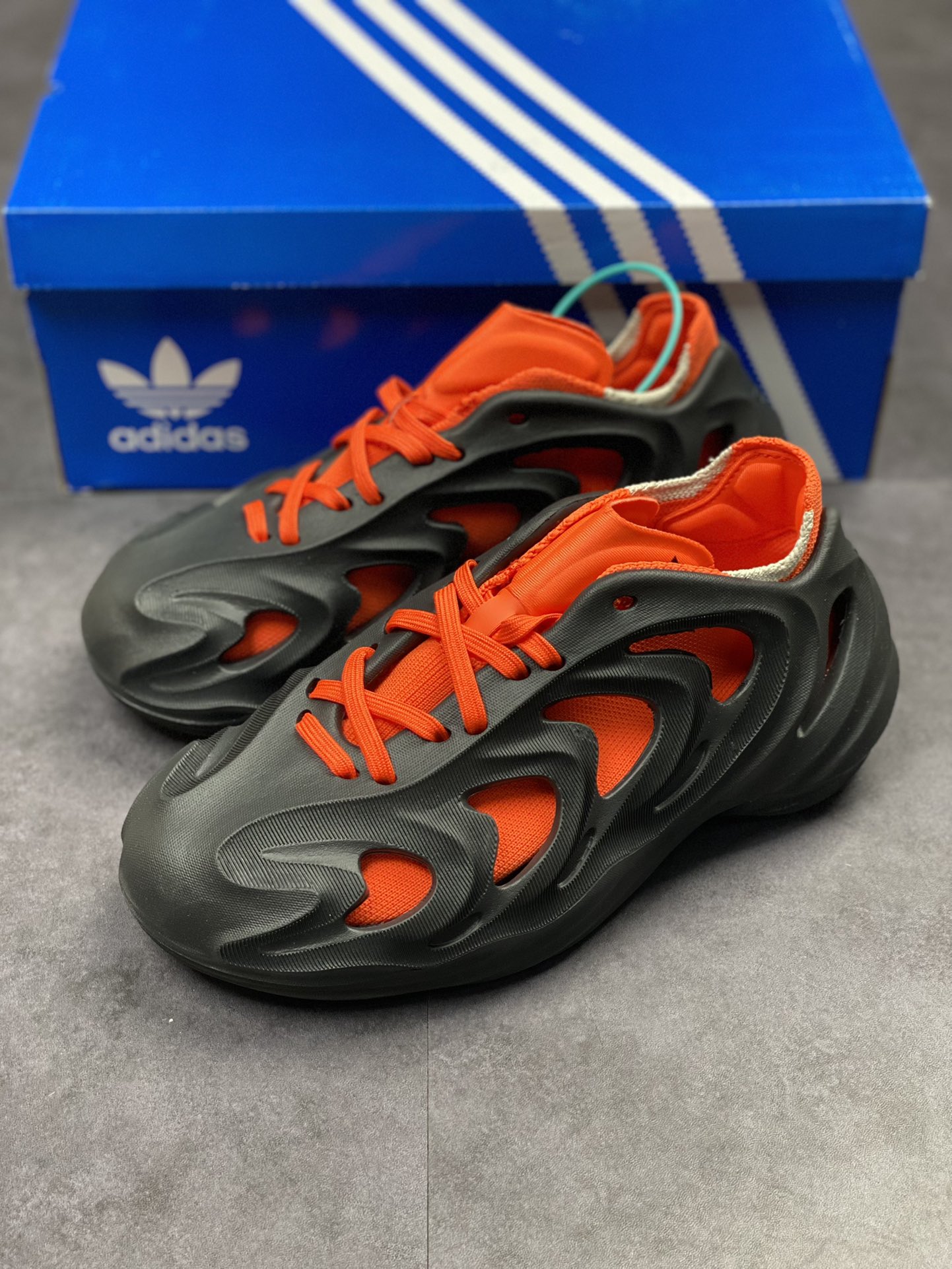 Adidas AdiFOM Q Hollow Black Orange Adidas New Series Autumn and Winter Crocs HP6581