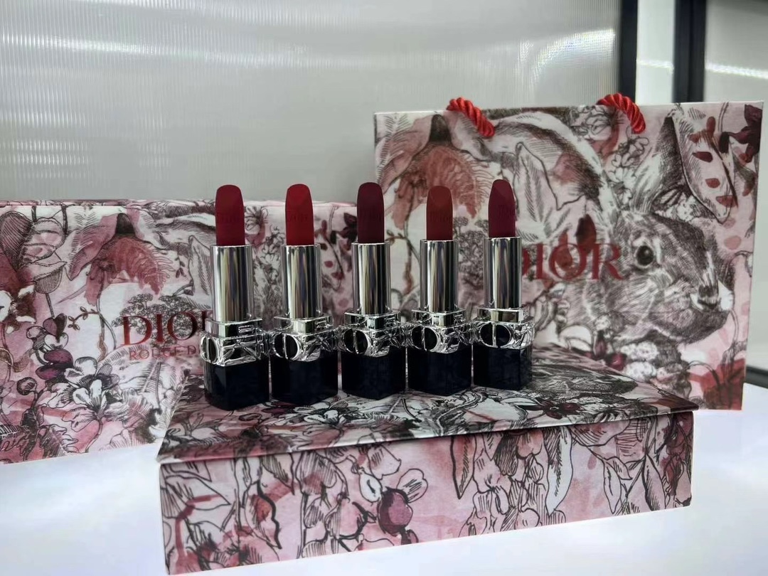 Dior Rouge Lipstick Mini Set - 5-Piece Velvet Finish - Rabbit Year Edition 4 i1677778897 5324 2