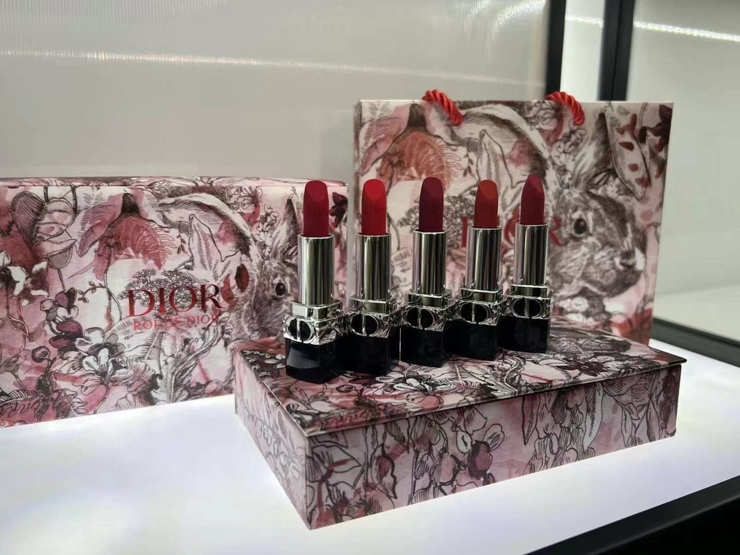 Dior Rouge Lipstick Mini Set - 5-Piece Velvet Finish - Rabbit Year Edition 3 i1677778897 9063 1