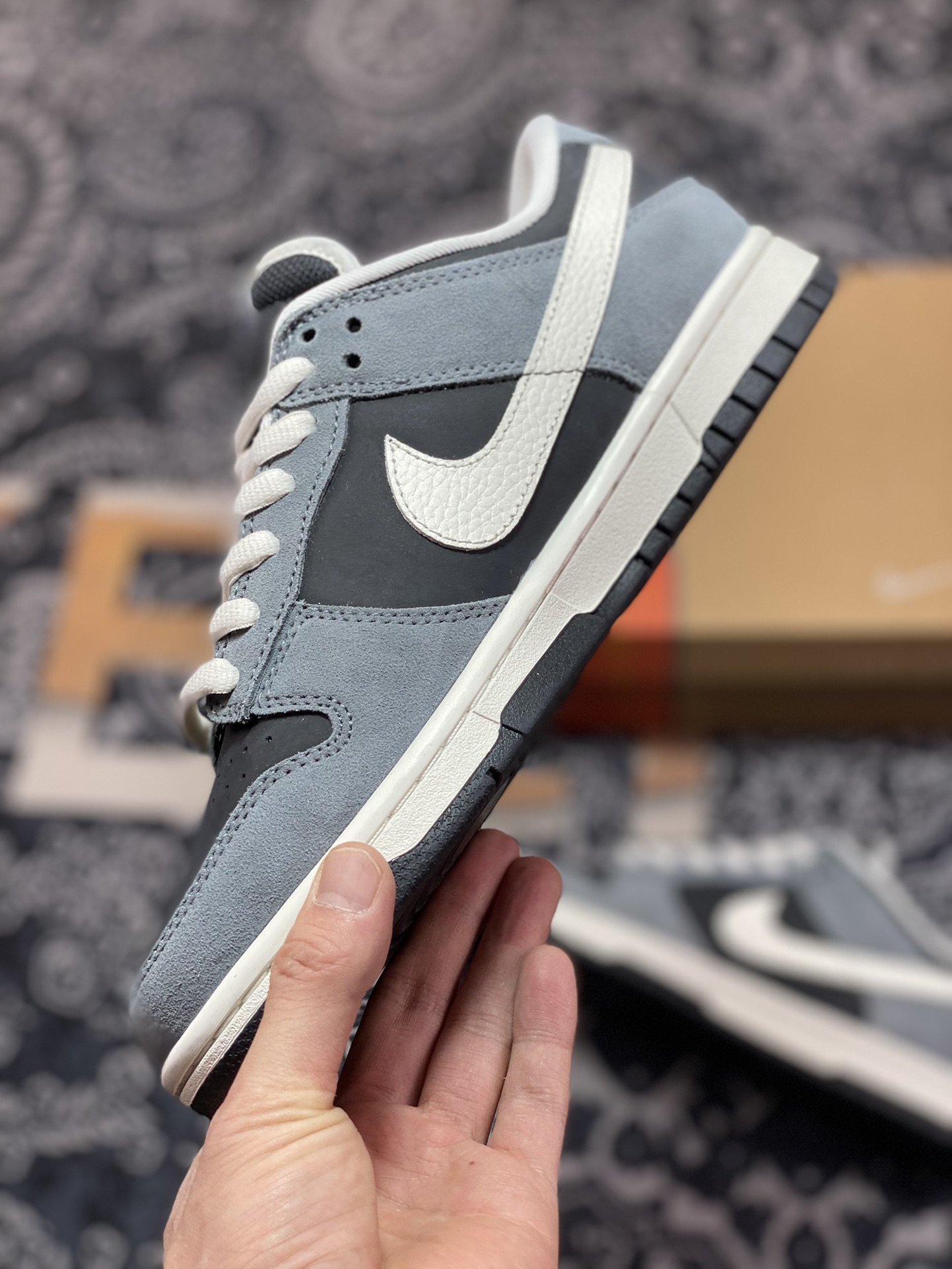 260 Nike SB Dunk Low”Black Stealth”扣篮板鞋“黑灰影子”304714-004