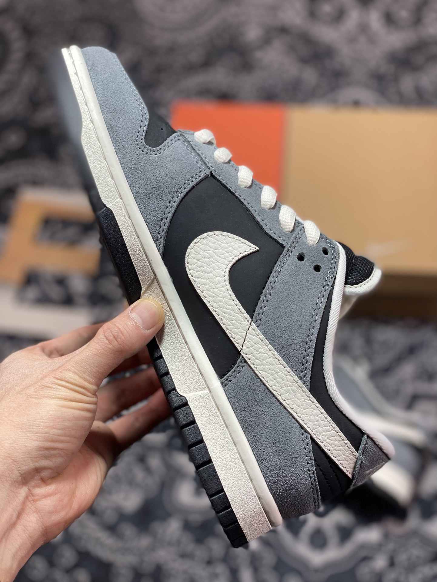260 Nike SB Dunk Low”Black Stealth”扣篮板鞋“黑灰影子”304714-004