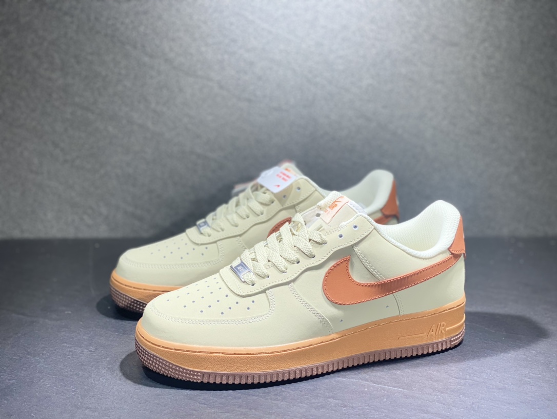 220 Nike Air Force 1 空军一号运动板鞋 315122-001
