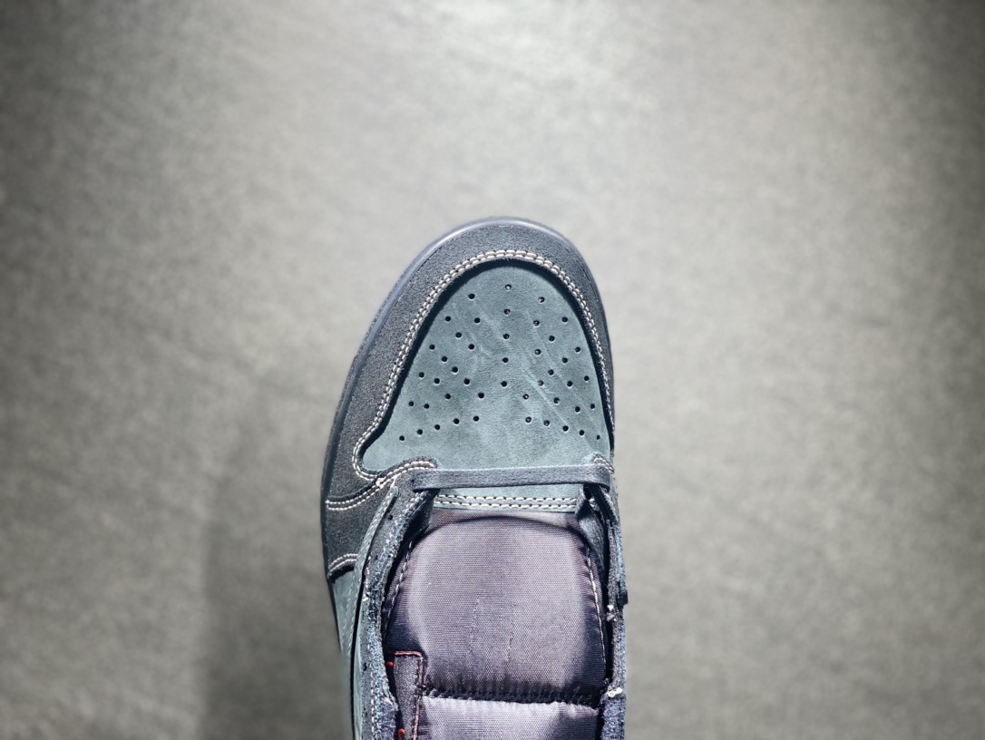300 Air Jordan 1 Low aj1倒钩 低帮篮球鞋  DM7866-001