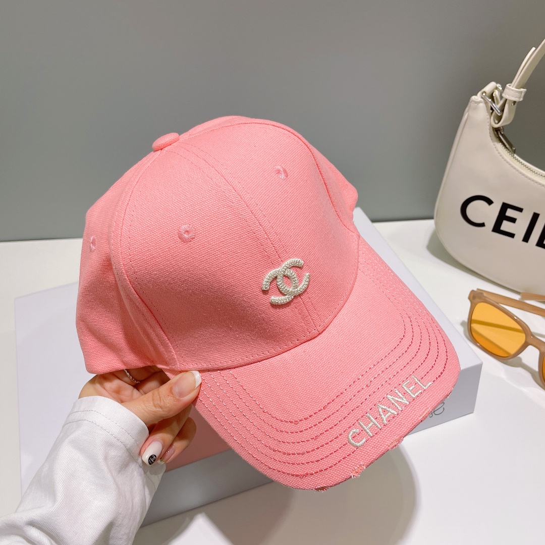 Alternative view of Chanel Cap 06731