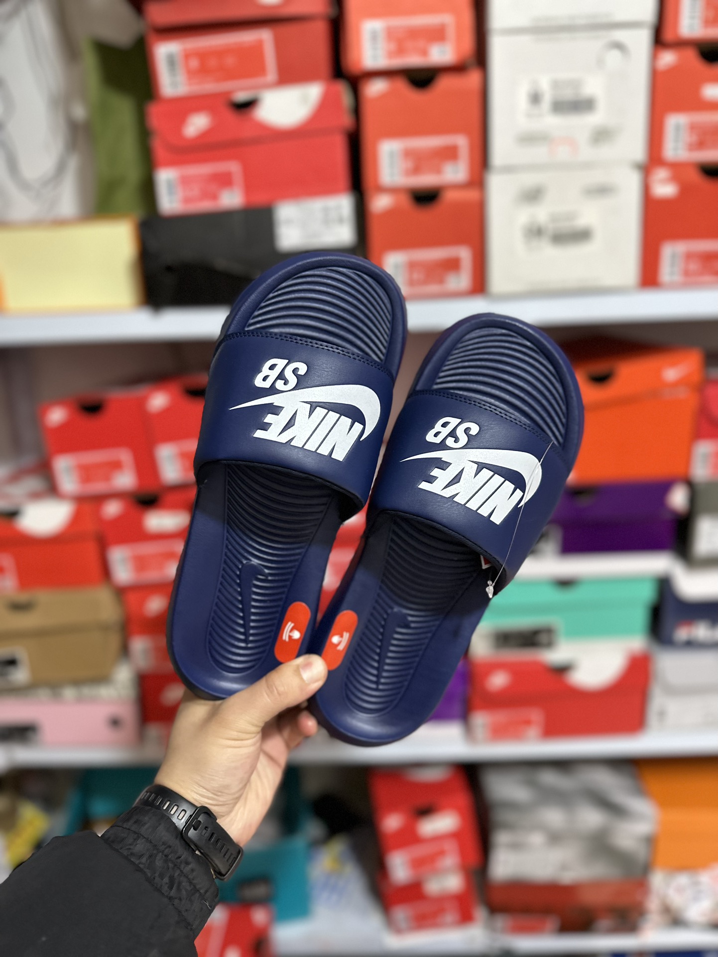 Nike Victori One Sport Slides: Comfortable, Soft, and Perfect for Summer Travel 8 i1677819429 7506 6