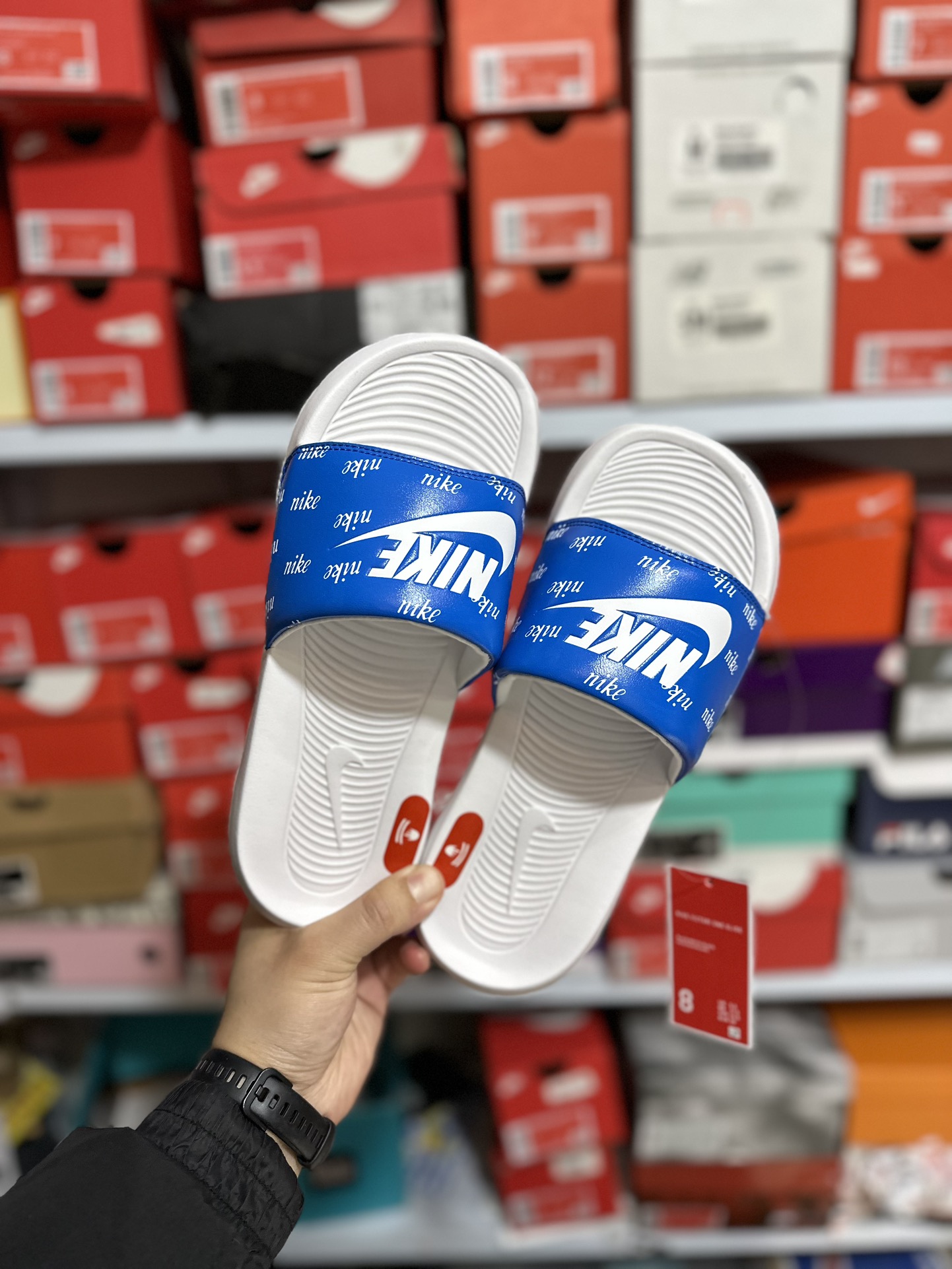 Nike Victori One Slide Sandal - Comfortable & Stylish Summer Essential 3 i1677819706 1530 1