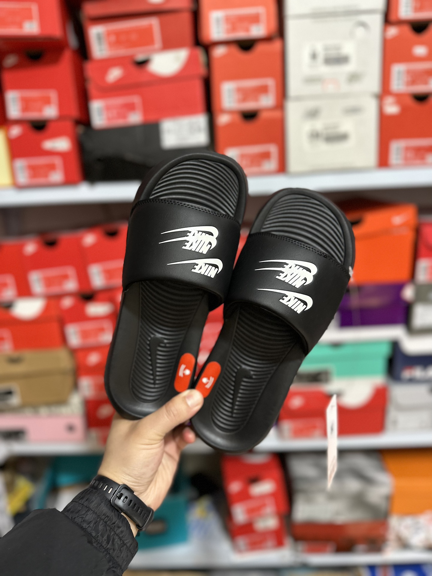 Nike Victori One Slide Sandal - Comfortable & Stylish Summer Essential 10 i1677819706 3471 8