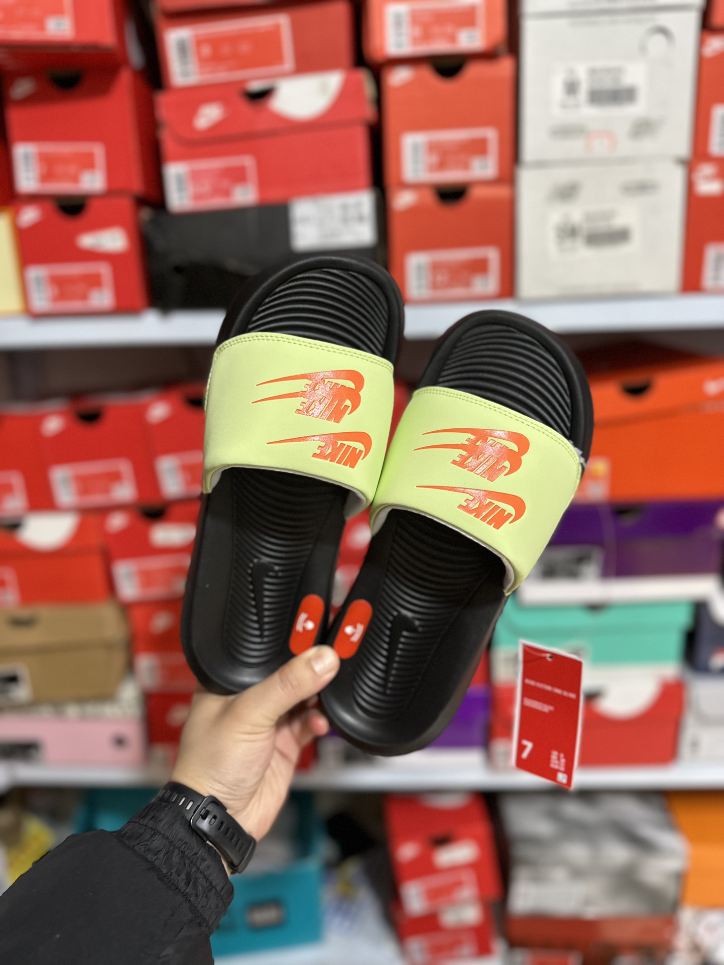 Nike Victori One Slide Sandal - Comfortable & Stylish Summer Essential 6 i1677819706 9586 4