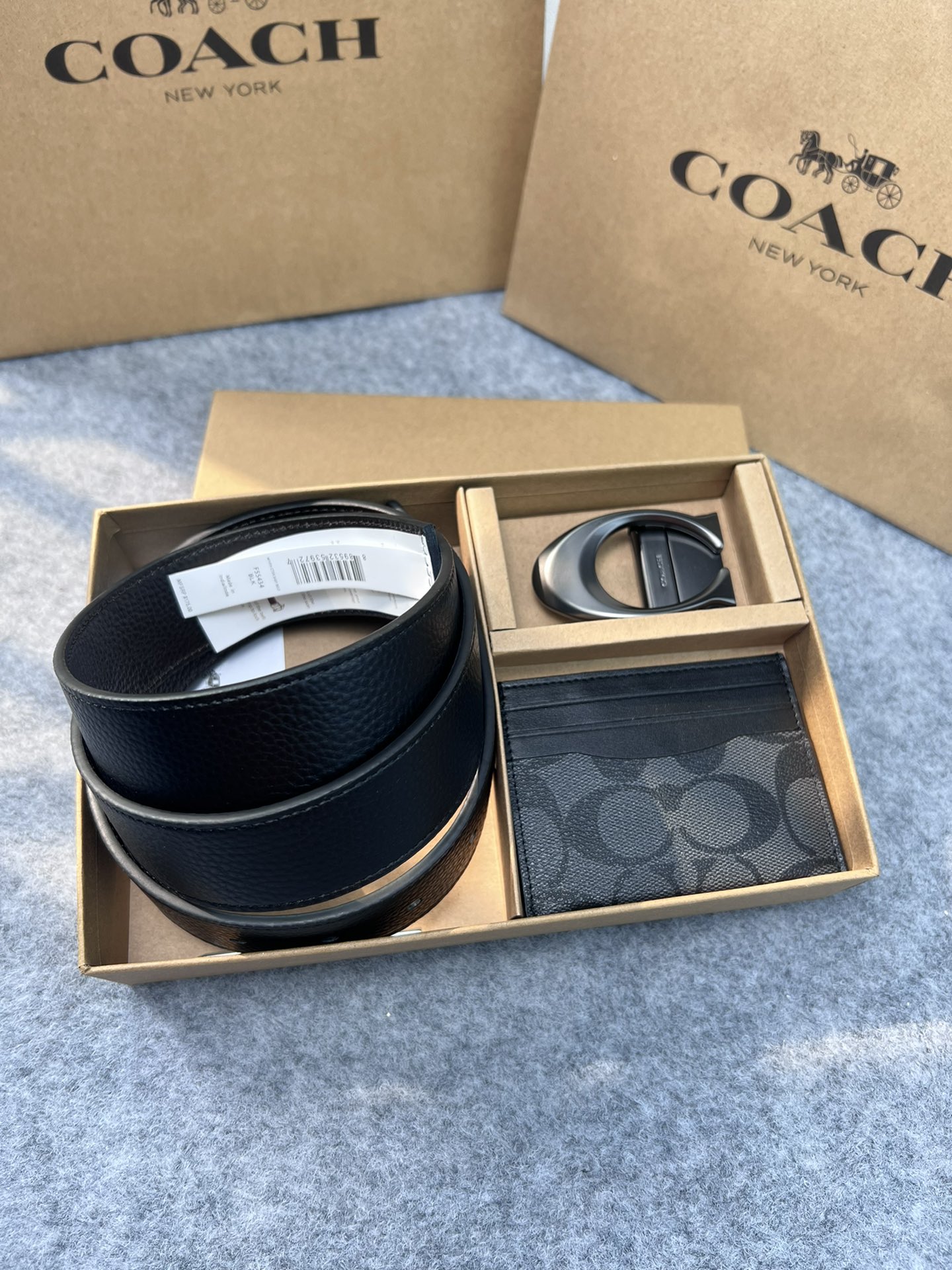 Coach ～coach 送礼男款精品皮带F55343黑色短款钱包F31541