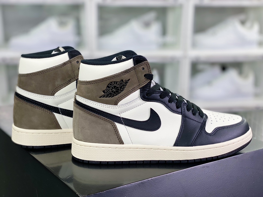 450 Air Jordan 1 Retro High OG”Dark Mocha”AJ1代迈克尔·乔丹高帮篮球鞋“黑摩卡小倒钩”555088-105
