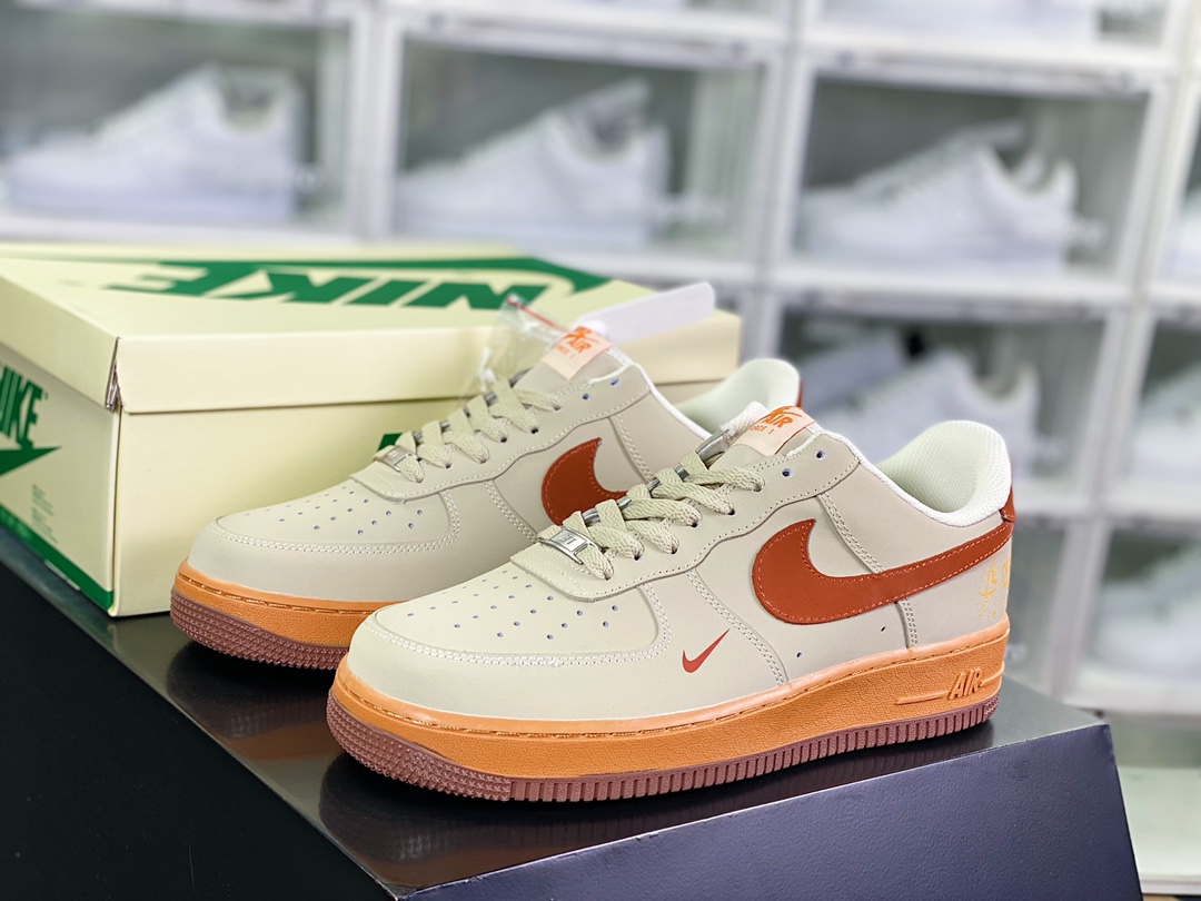 220  Air Force 1 07 LV8”Sand Grey/Orange Gold LV”空军一号板鞋“皮革沙灰橘橙LV印花”315122-001