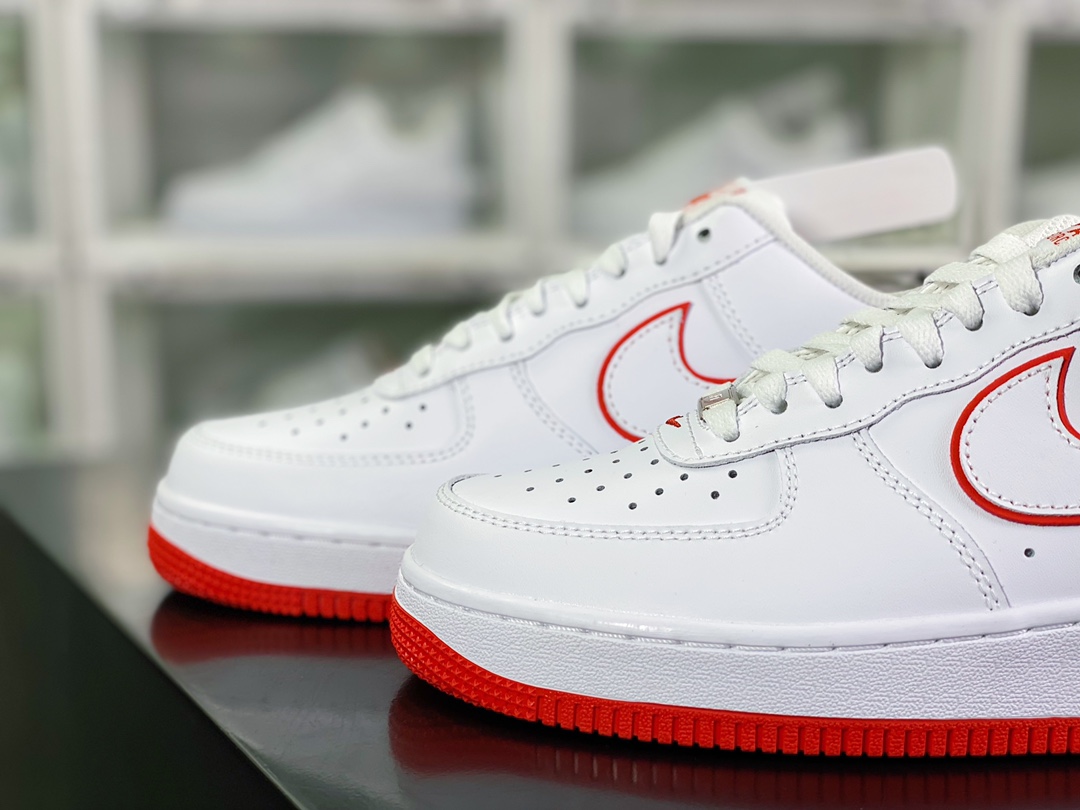 200 Air Force 1’07 Low LX”White/UNC”空军一号经典低帮百板鞋“皮革白红叠钩”DV0788-102