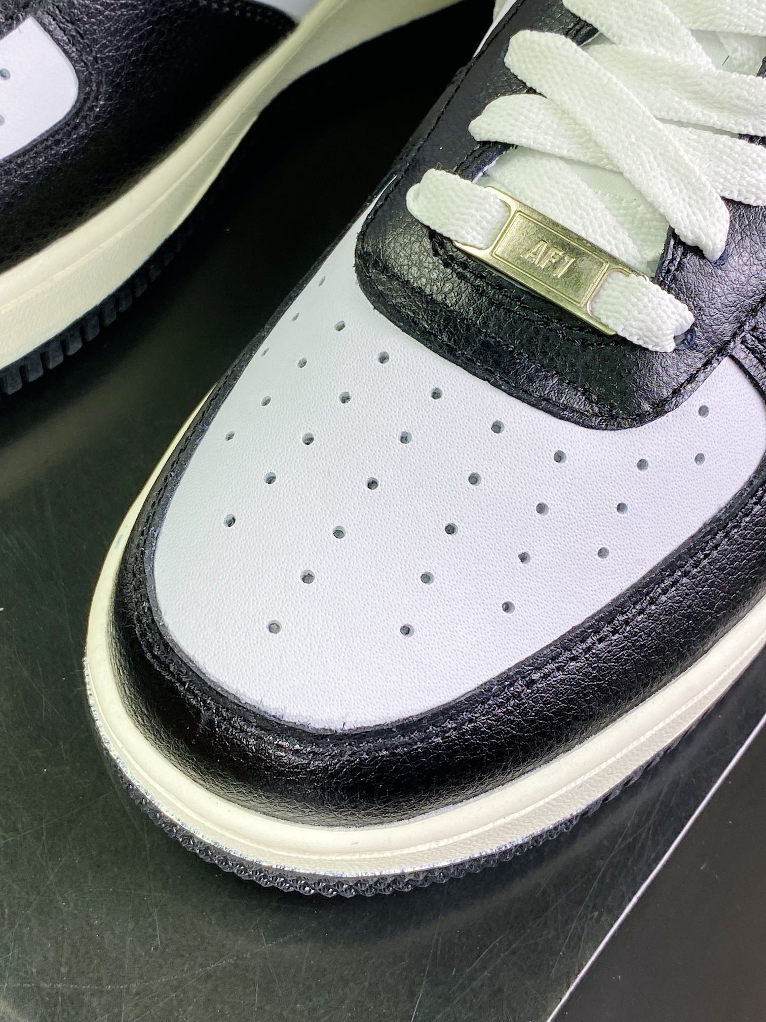 220 Air Force 1'07 Low Retro SP空军一号低帮板鞋“皮革黑白小旧金山”DE0099-001