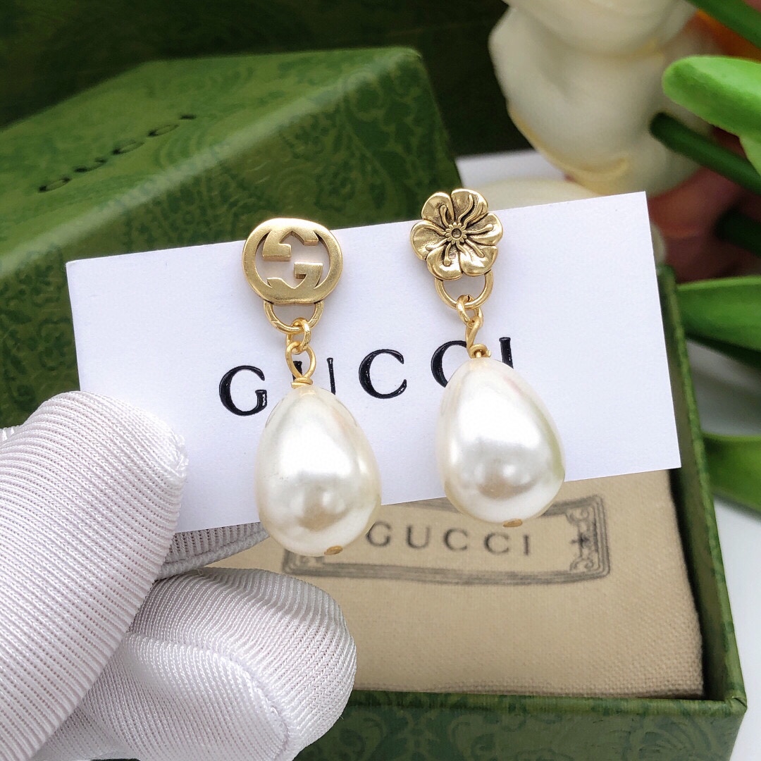Número GED0070 Nuevos pendientes de flor doble G de Gucci