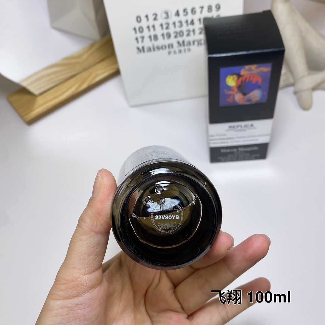 Maison Margiela Replica Flying Eau de Parfum - 100ml Unisex Fragrance 4 i1677848791 5406 2