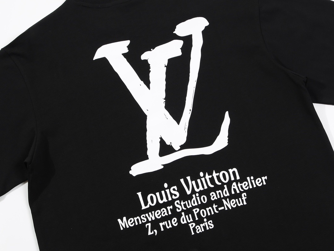 路易威登/Louis Vuitton 春夏新款 lv前后字母印花圆领短袖T恤