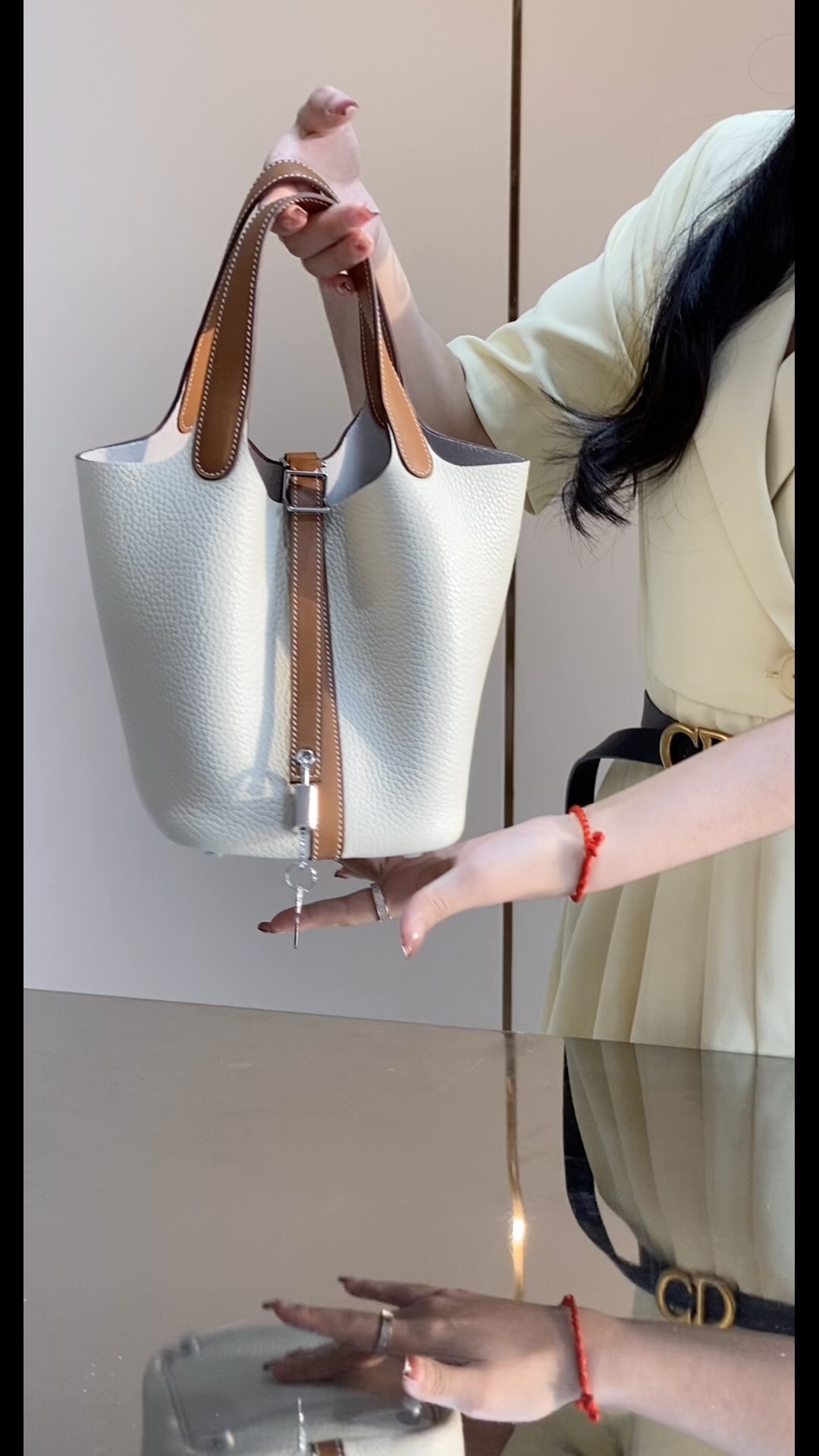 Bottega Veneta Real shot videoShow