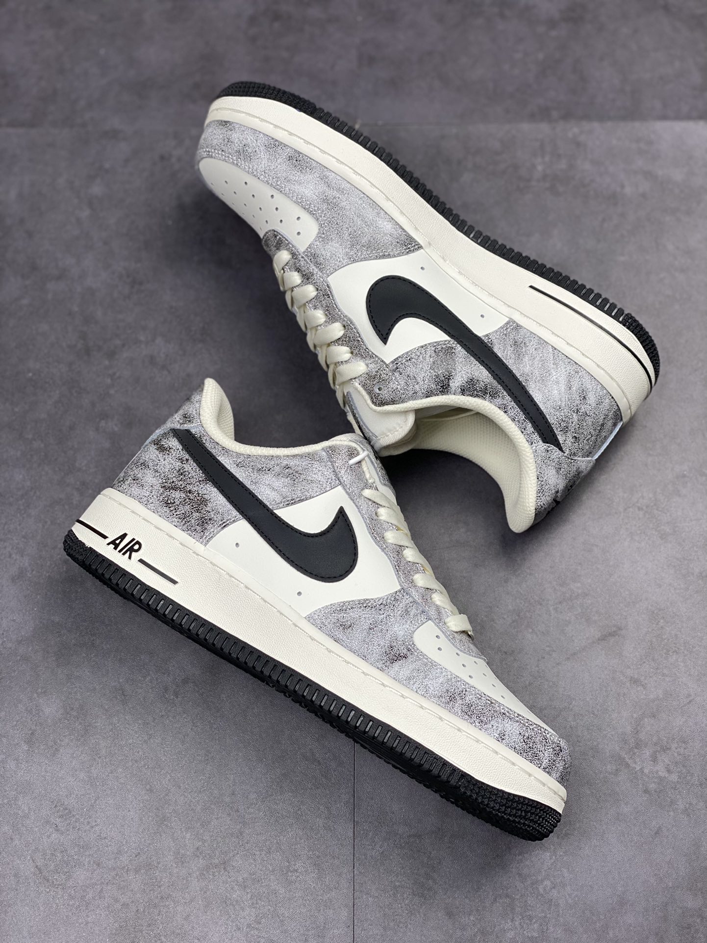 230 Nike Air Force 1 Low 07 岩石黑 YY6938-365