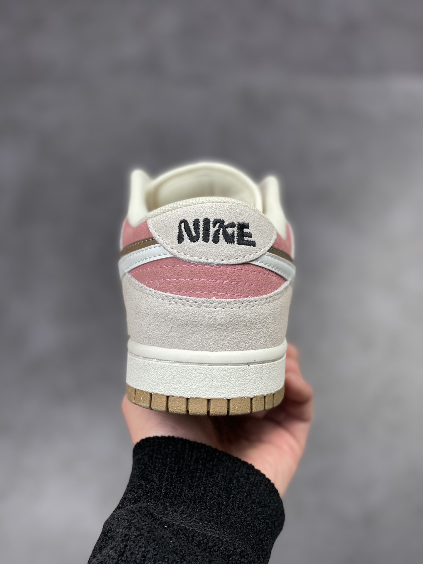260 Nike Dunk Low SE CNY 兔年限定 DO9457-123
