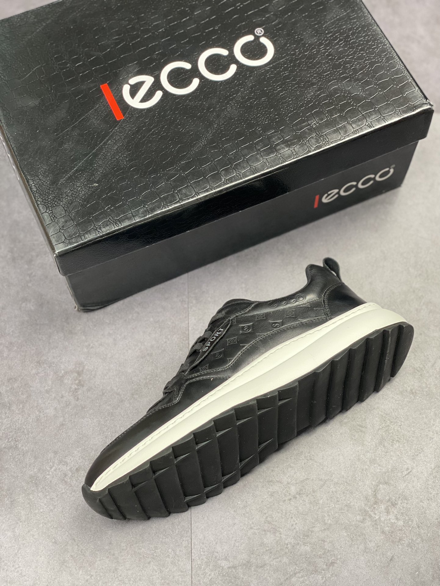 280  ECCO 爱步  黄景瑜同款休闲小皮鞋