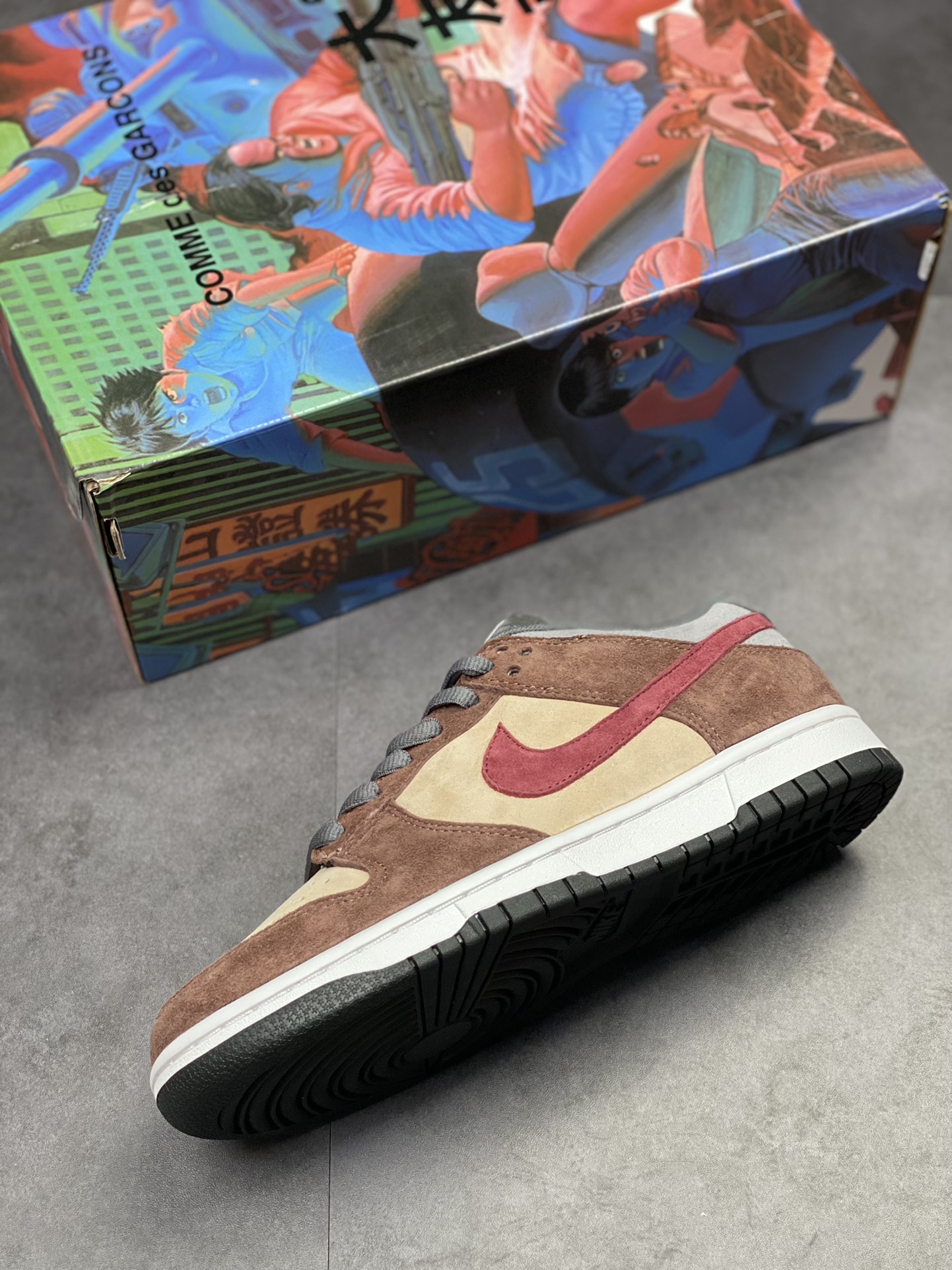 320 Nike SB Dunk Low 大友克洋 麂皮枣棕CV1026-053