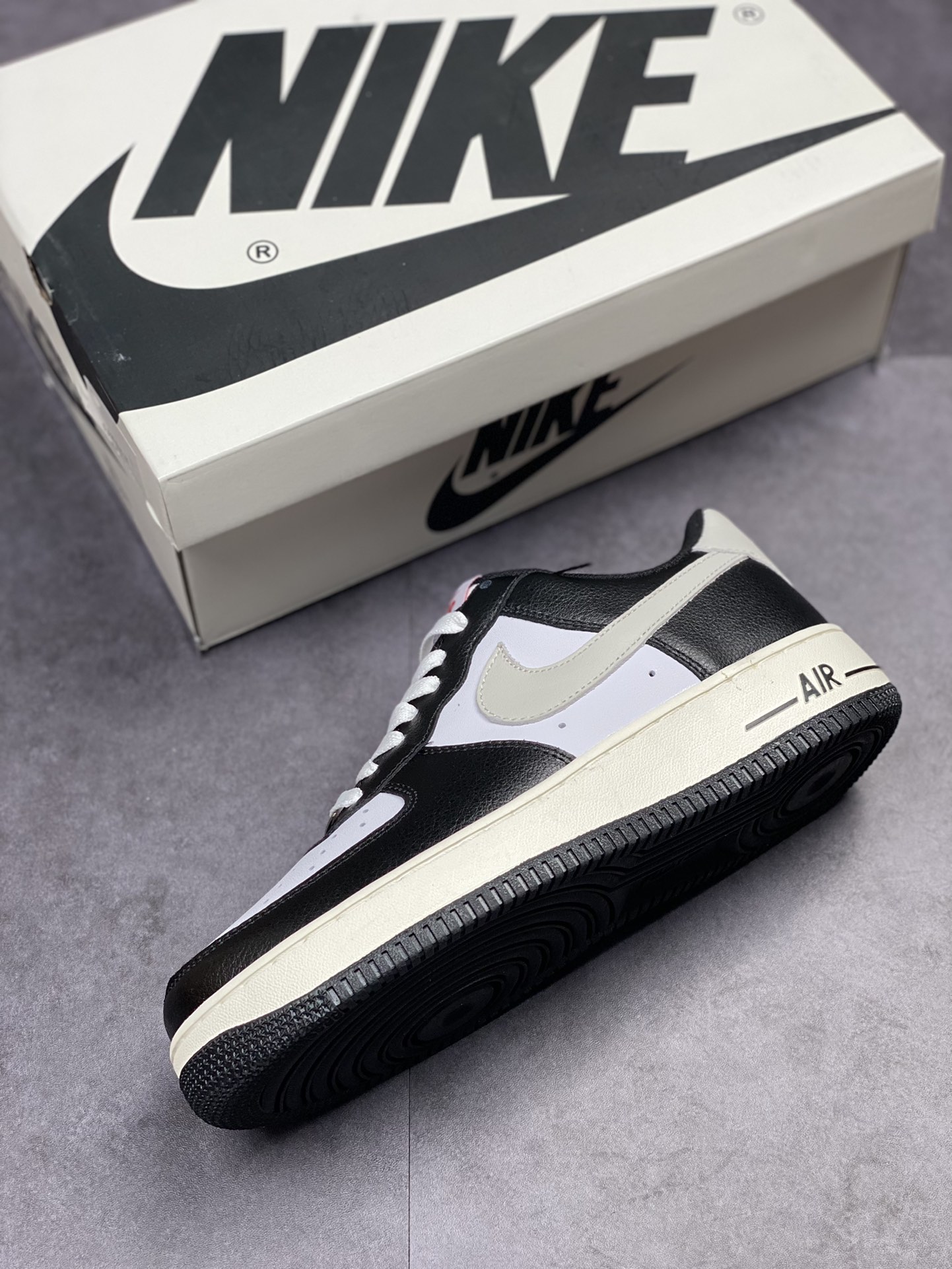 210 Nike Air Force 1 Low 07 黑白小旧金山 DE0099-001