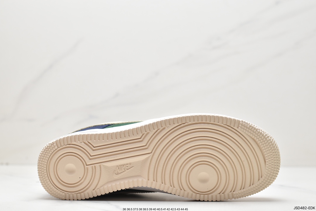 200 Nike Air Force 1 Low 07 315122-003