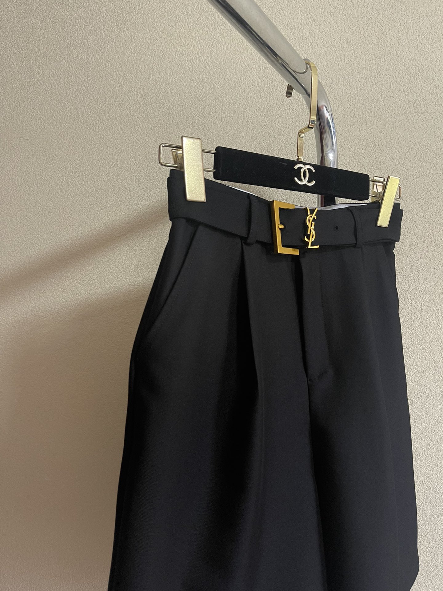 YSL23春夏高腰中裤Logo金属腰