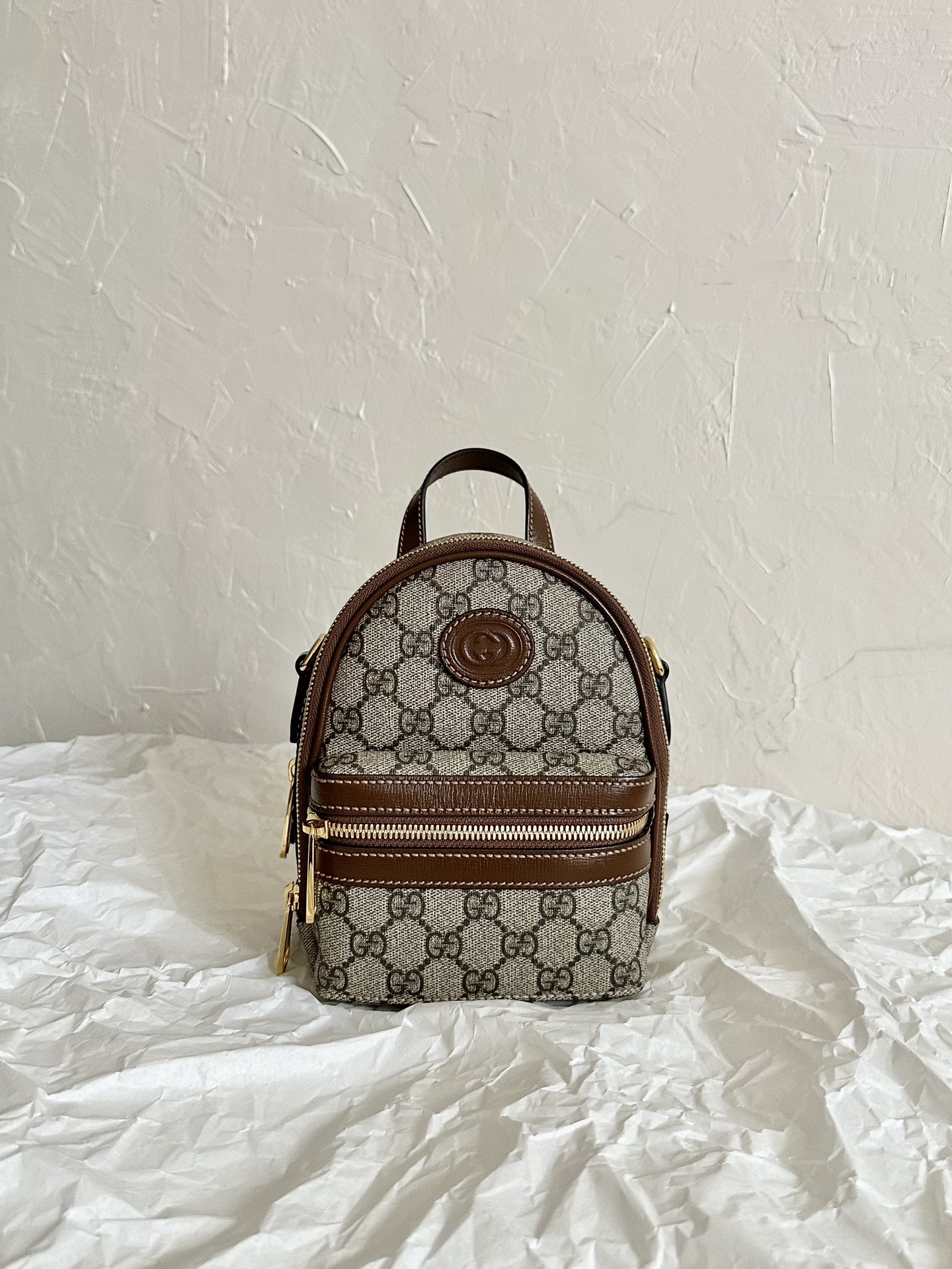 GUCCI GG mini backpack маленький рюкзак через плечо, много отделений, большой объем
