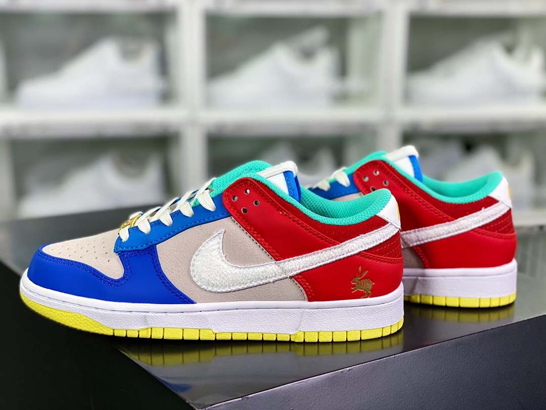 200 】 SB Dunk Low”Year of the Rabbit”扣篮系列低帮板鞋“蓝米橙京兔”RB8988-100
