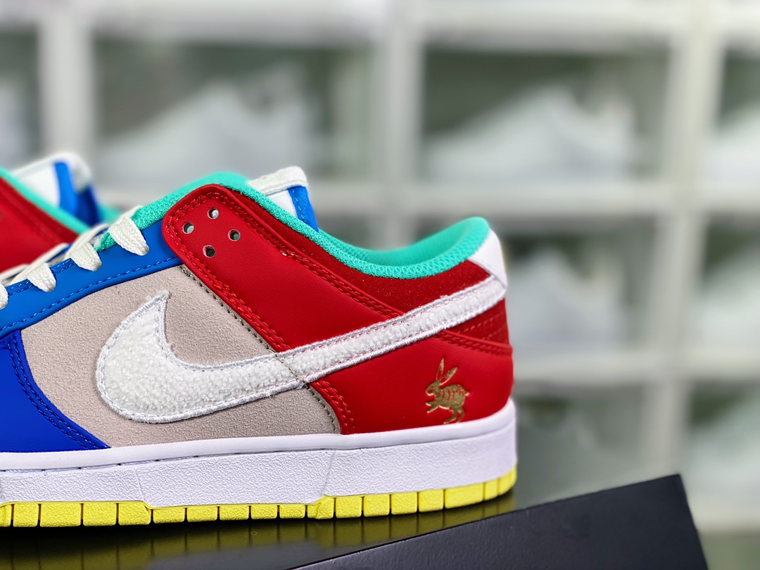 200 】 SB Dunk Low”Year of the Rabbit”扣篮系列低帮板鞋“蓝米橙京兔”RB8988-100