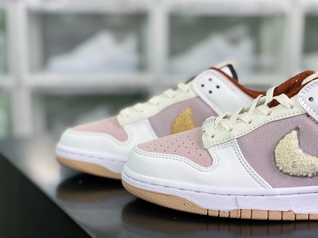 200 SB Dunk Low”Year of the Rabbit”扣篮系列低帮板鞋“浅棕米白穗兔”FD4203-211