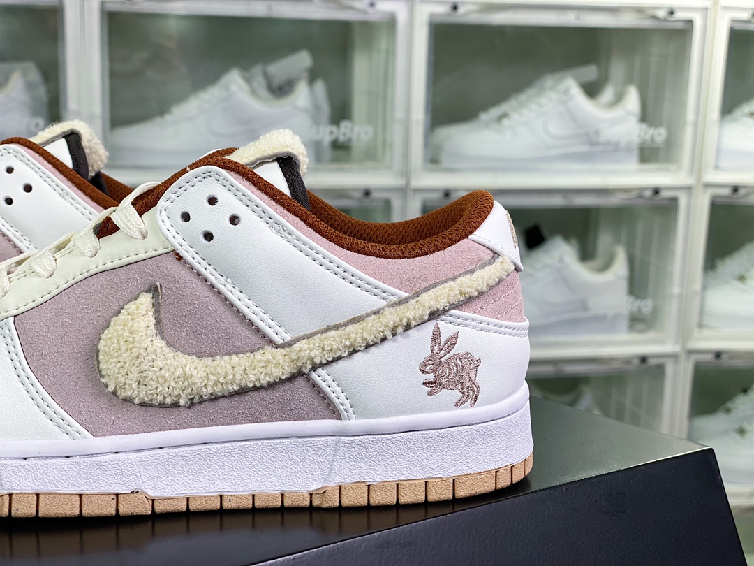 200 SB Dunk Low”Year of the Rabbit”扣篮系列低帮板鞋“浅棕米白穗兔”FD4203-211