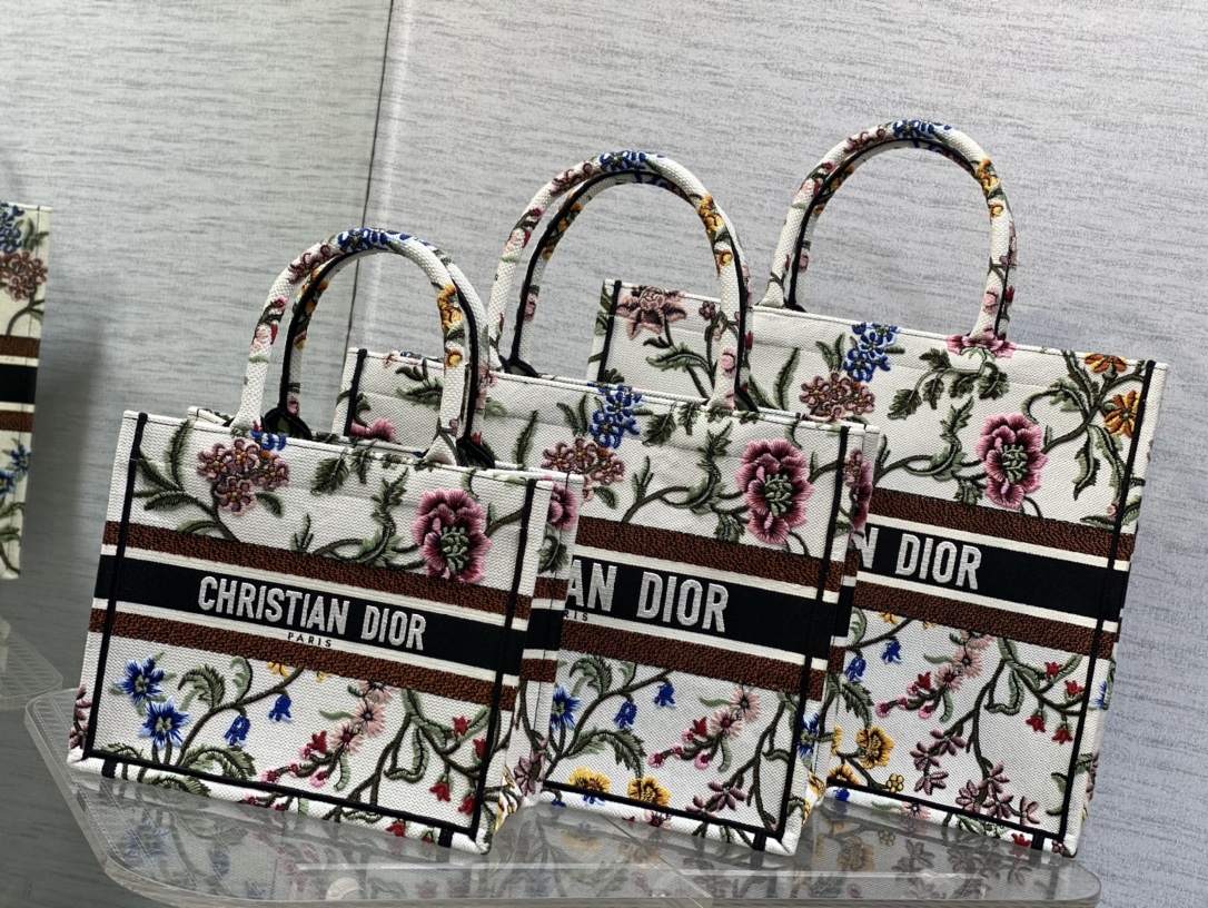 [Dior Women