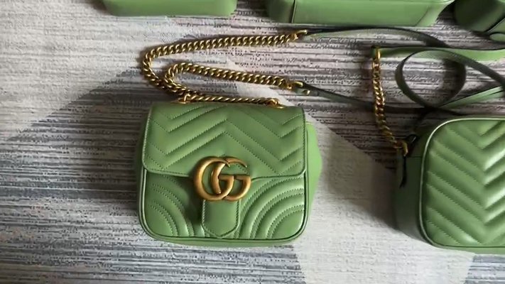 Gucci Marmont Crossbody & Shoulder Bags Green Light Chains